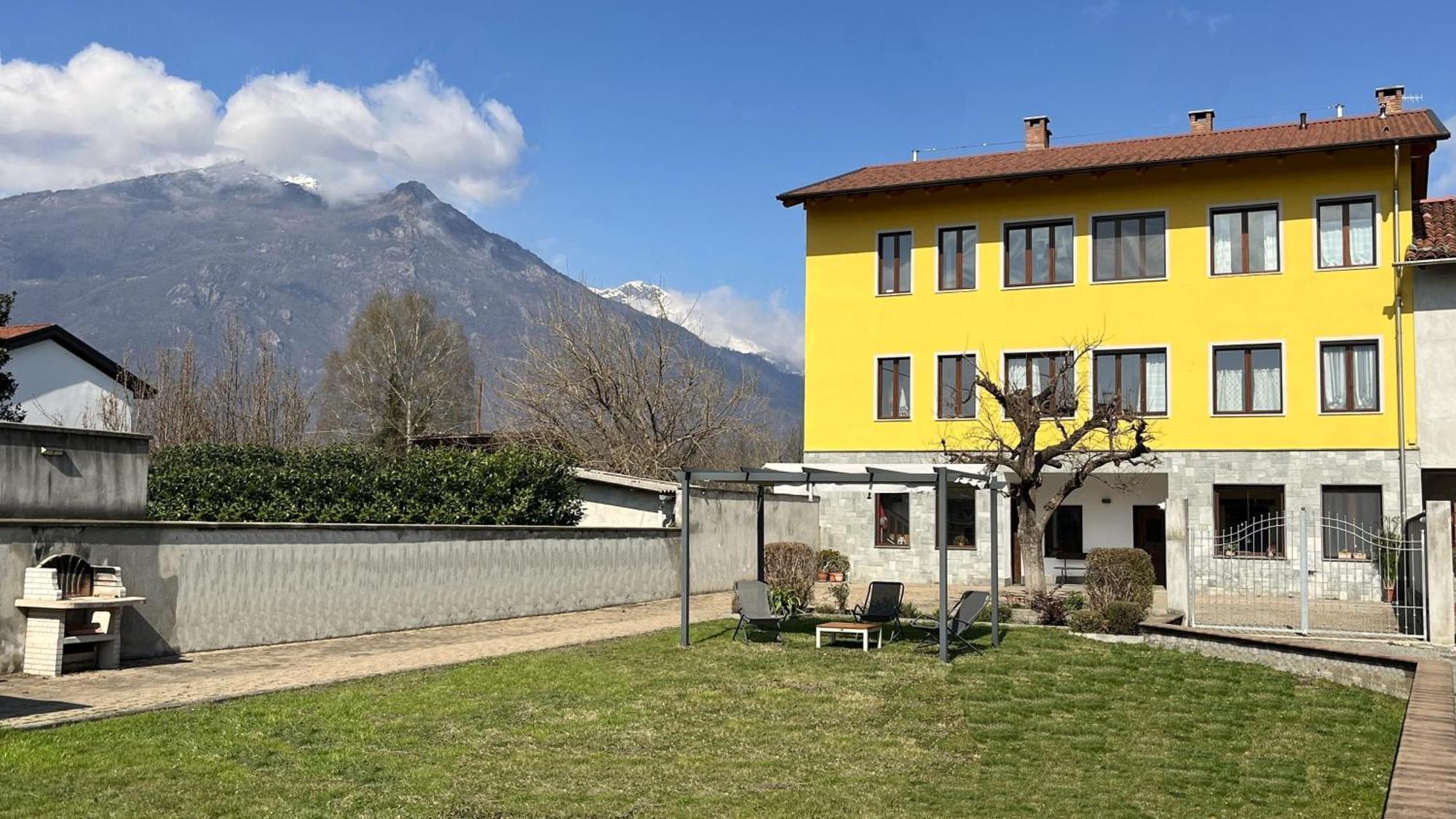 A Due Passi Dal Lago Montalto Dora المظهر الخارجي الصورة